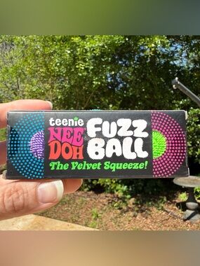 NeeDoh Teenie Fuzz Ball - 3 pack